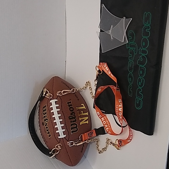 HANDMADE Football Purse (CINCINNATI BENGALS) π - Picture 3 of 16